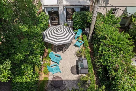 $1,050,000 | 407 East Jones Street, Savannah, GA 31401