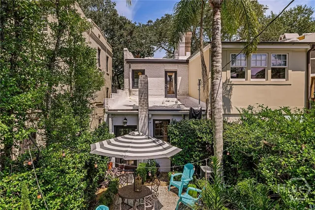 $1,150,000 | 407 East Jones Street, Savannah, GA 31401