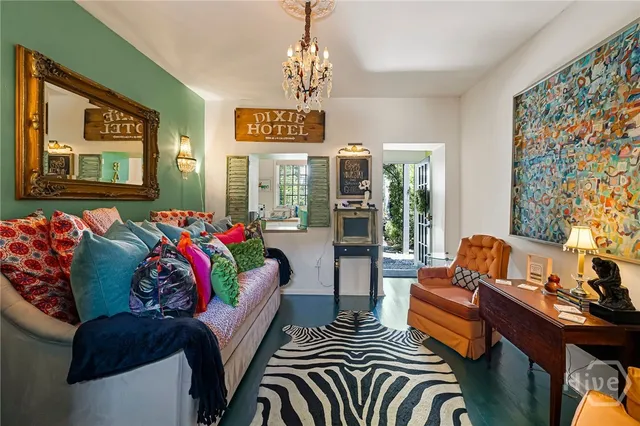 $1,150,000 | 407 East Jones Street, Savannah, GA 31401