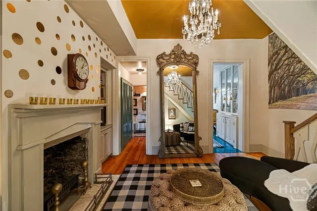 $1,150,000 | 407 East Jones Street, Savannah, GA 31401