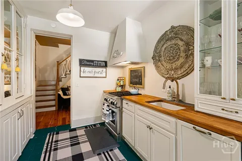 $1,050,000 | 407 East Jones Street, Savannah, GA 31401