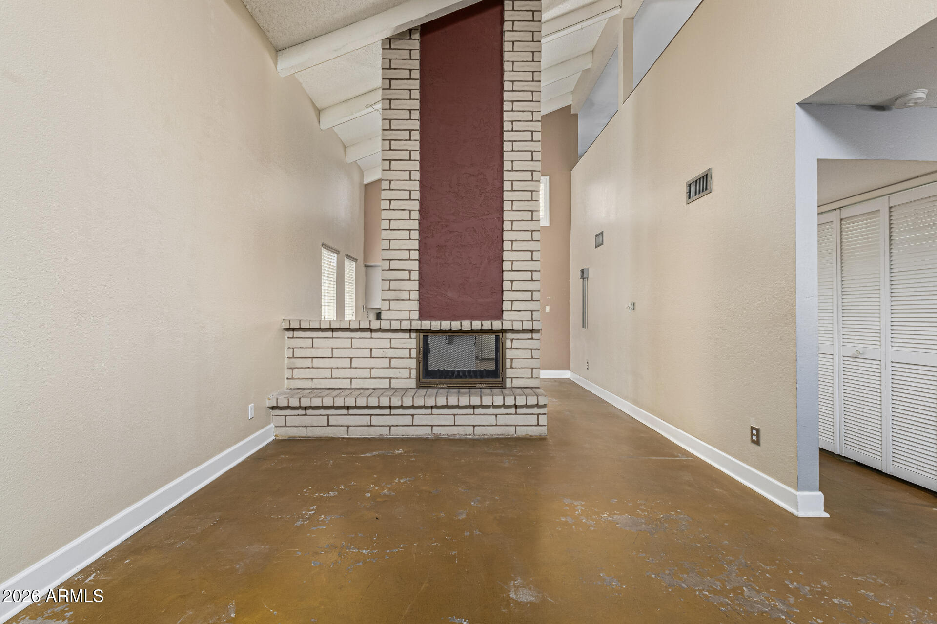 2930 North 22nd Place Phoenix, AZ 85016 - Photo 9 of 41 a view of balcony with gate