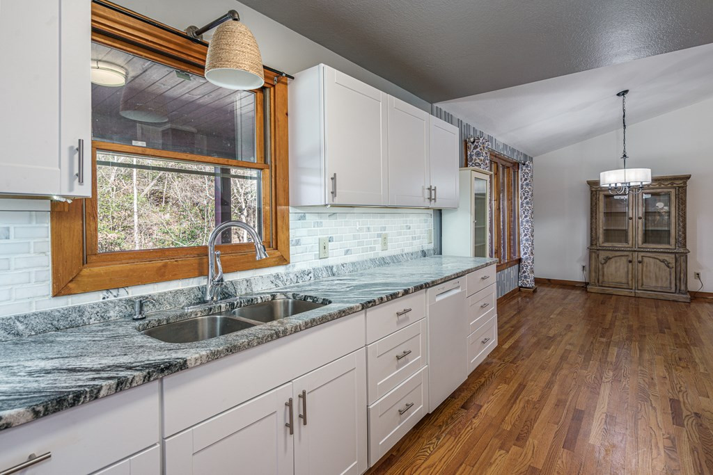 1792 Wolfcreek Road Murphy, NC 28906 - Photo 15 of 54