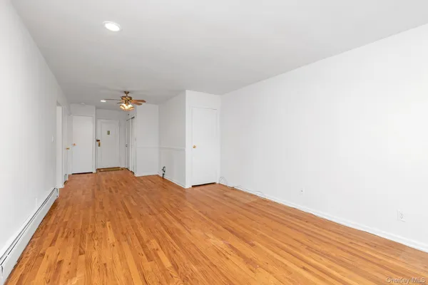 $199,000 | 1197 East Broadway, Unit K24, Hewlett, NY 11557