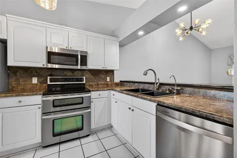 $220,000 | 1345 Daffodil Place, Unit 605, Dunedin, FL 34698