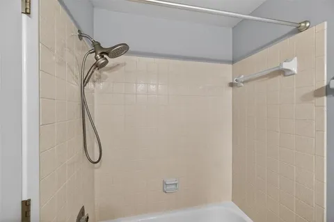 $220,000 | 1345 Daffodil Place, Unit 605, Dunedin, FL 34698