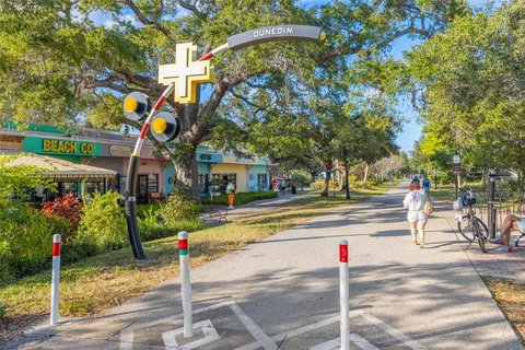 $220,000 | 1345 Daffodil Place, Unit 605, Dunedin, FL 34698