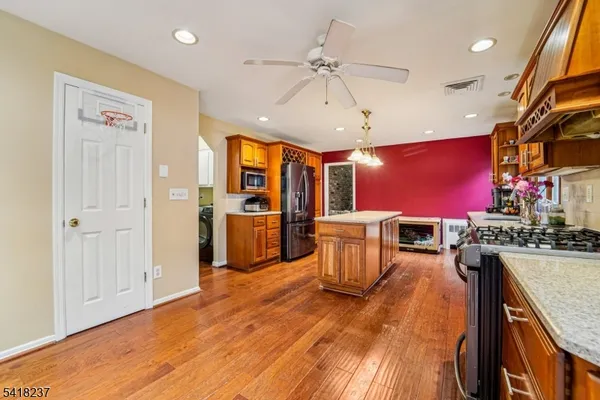 $670,000 | 51 Catherine Street, Bloomingdale, NJ 07403