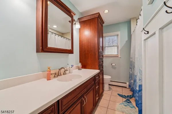 $670,000 | 51 Catherine Street, Bloomingdale, NJ 07403