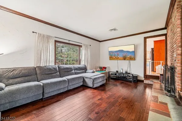 $670,000 | 51 Catherine Street, Bloomingdale, NJ 07403