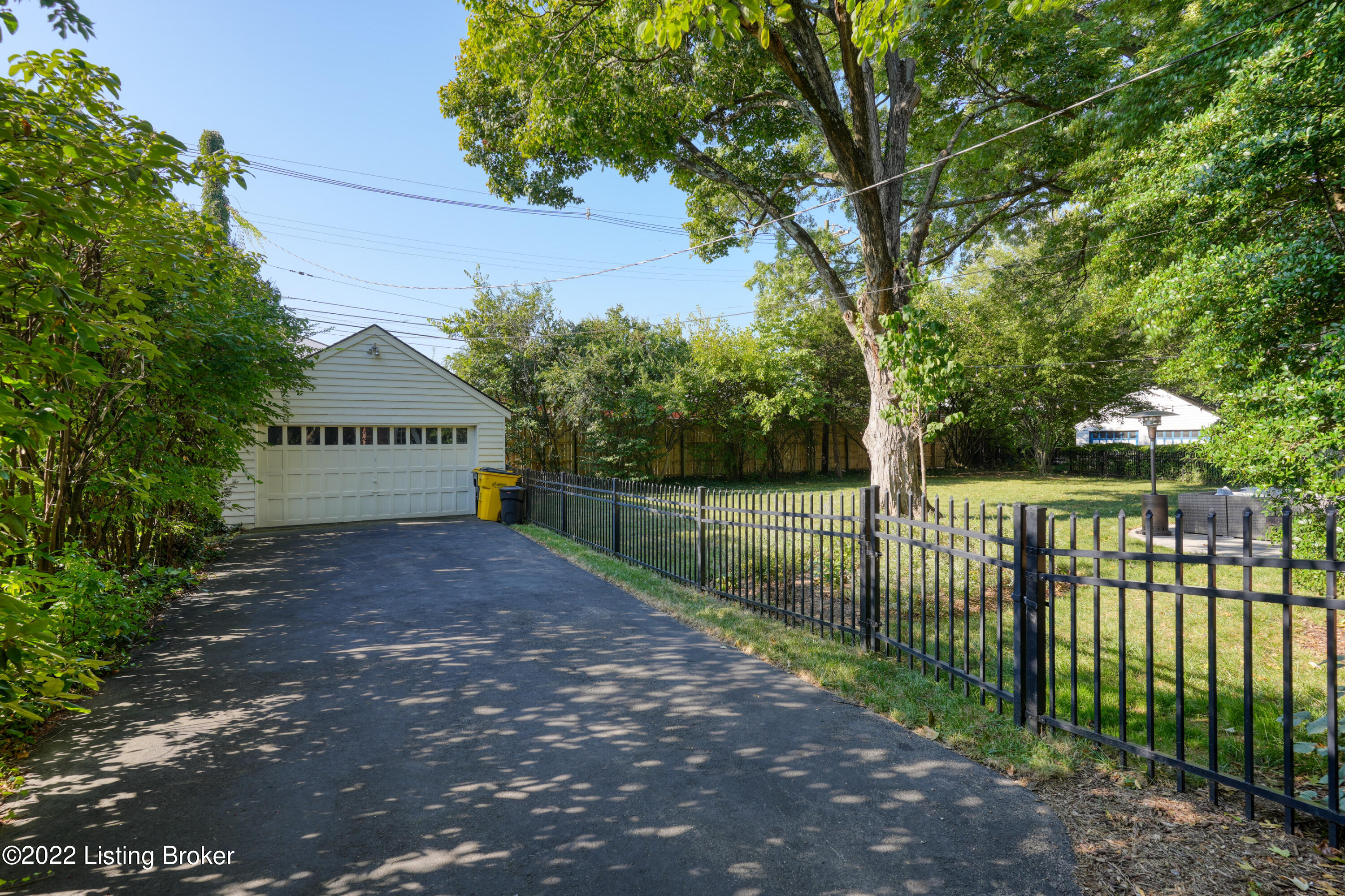 108 Gibson Road Louisville, KY 40207 - Photo 42 of 44 043 - 20210920 700102