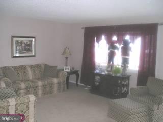 3305 South Keswick Road Philadelphia, PA 19114 - Photo 2 of 6 Gallery Image 2
