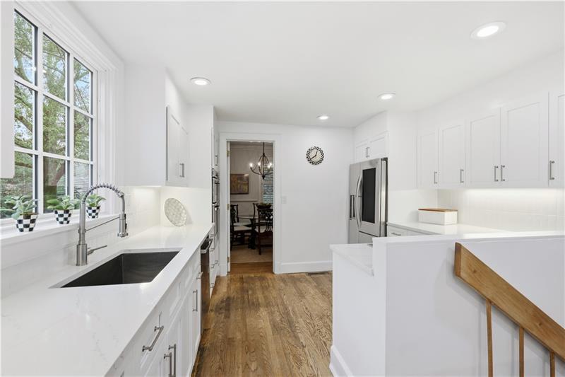 4065 Peachtree Dunwoody Road Atlanta, GA 30342 - Photo 11 of 59