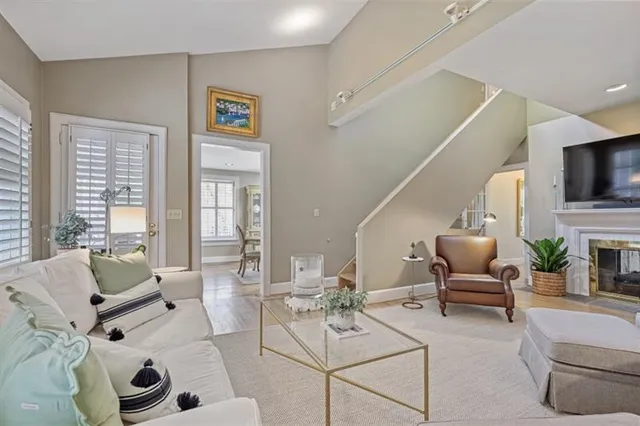 $1,425,000 | 4065 Peachtree Dunwoody Road, Atlanta, GA 30342