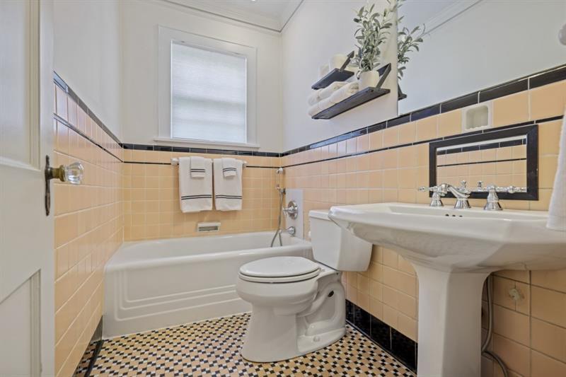 4065 Peachtree Dunwoody Road Atlanta, GA 30342 - Photo 38 of 59