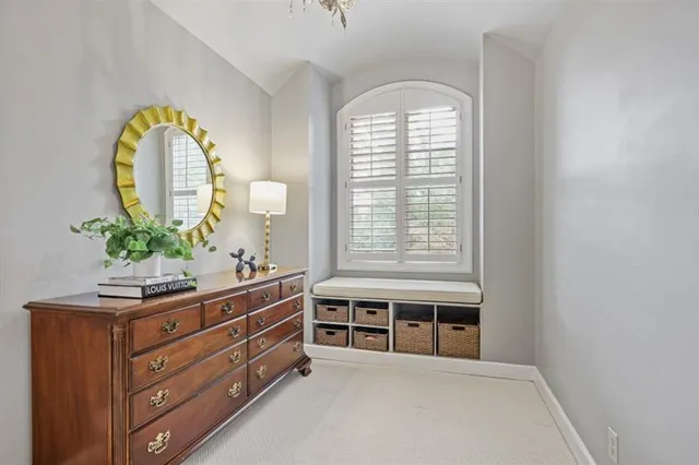 a view of entryway with a front door