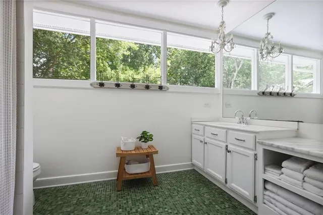 $1,425,000 | 4065 Peachtree Dunwoody Road, Atlanta, GA 30342