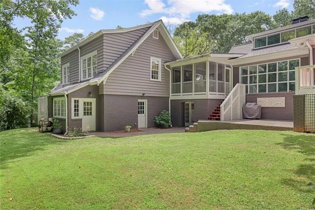 $1,425,000 | 4065 Peachtree Dunwoody Road, Atlanta, GA 30342
