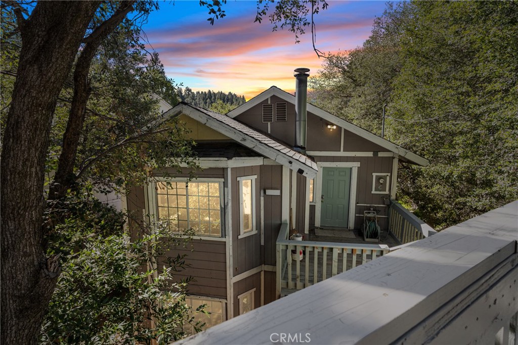 23561 Short Way Crestline, CA 92325 - Photo 1 of 18