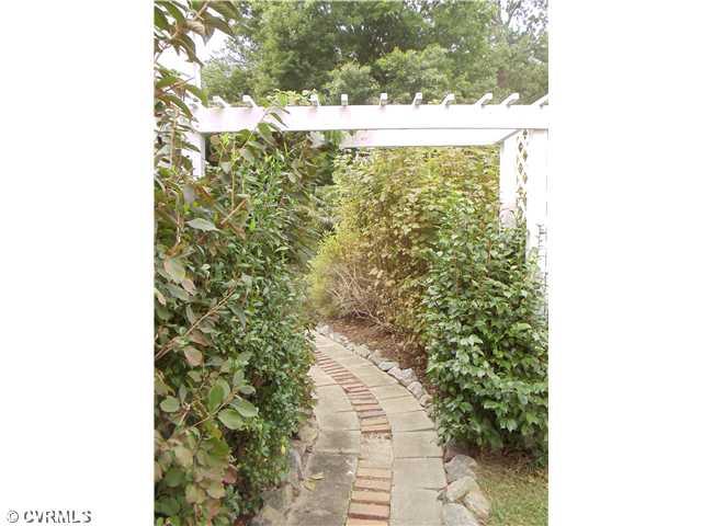 3407 Ritter Street Richmond, VA 23234 - Photo 23 of 24 Yard/Garden