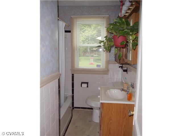 3407 Ritter Street Richmond, VA 23234 - Photo 9 of 24 Master Bath