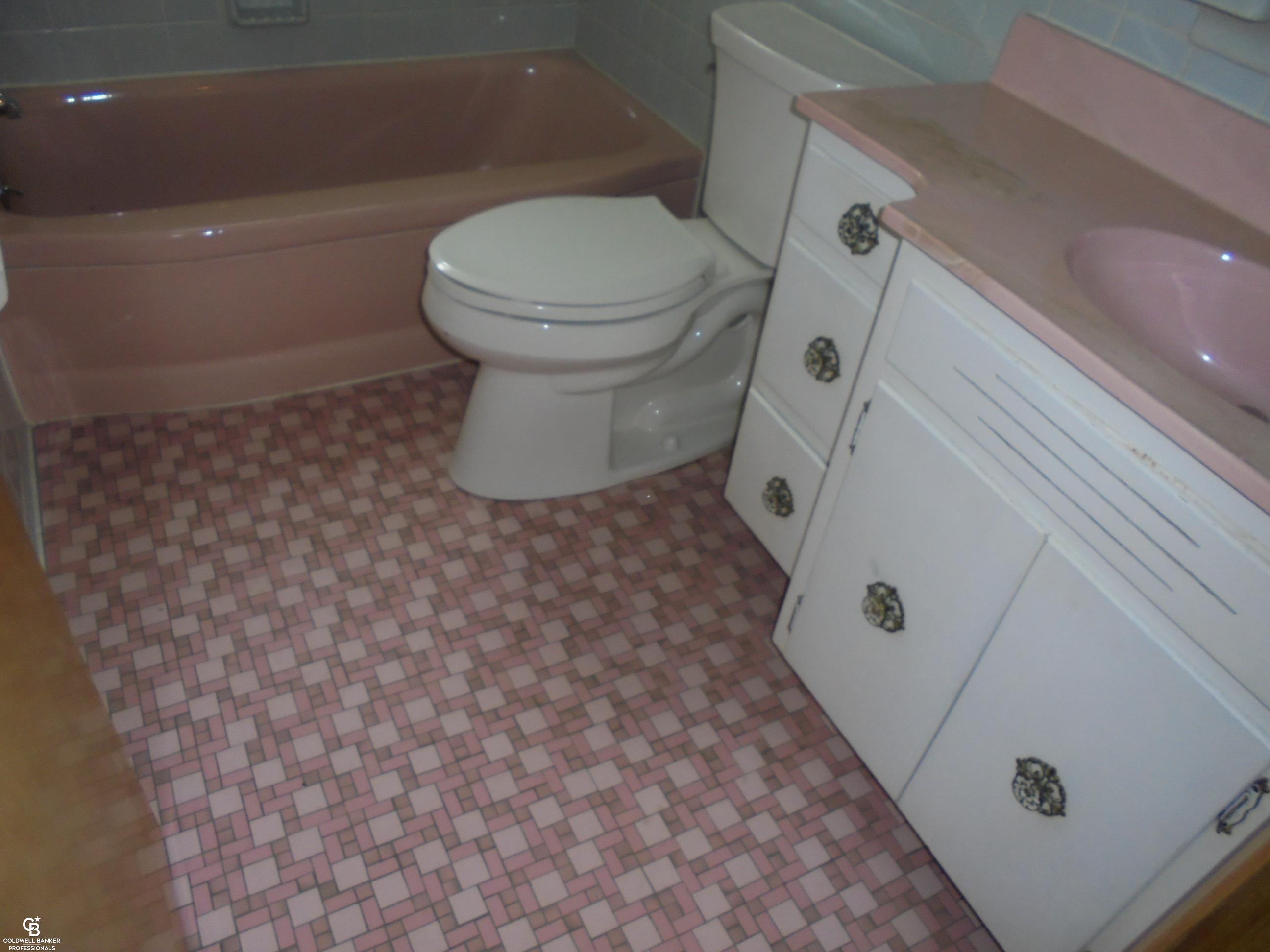 18138 22 Mile Road Macomb, MI 48044 - Photo 30 of 41