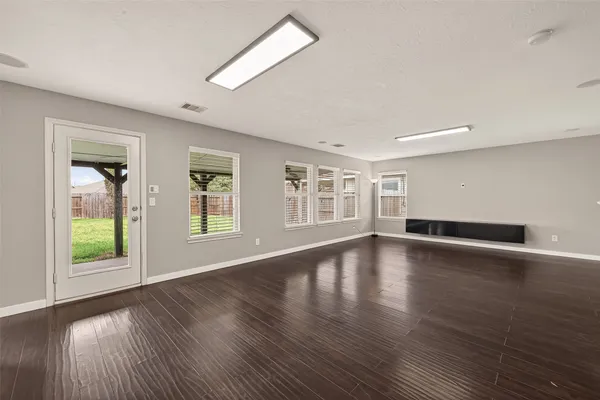 $285,000 | 18302 Walden Gate Lane, Cypress, TX 77433