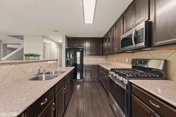 $285,000 | 18302 Walden Gate Lane, Cypress, TX 77433