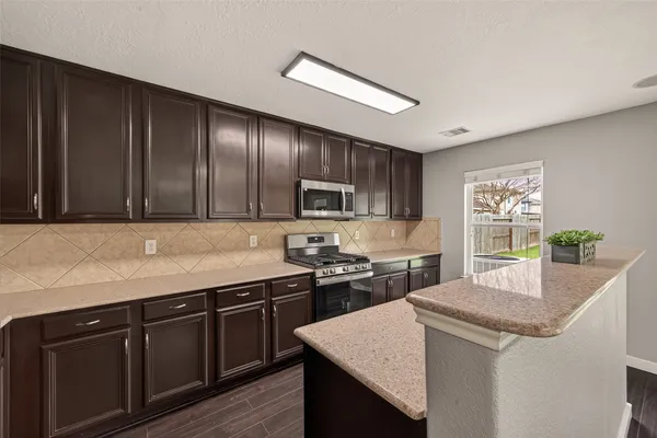 $285,000 | 18302 Walden Gate Lane, Cypress, TX 77433