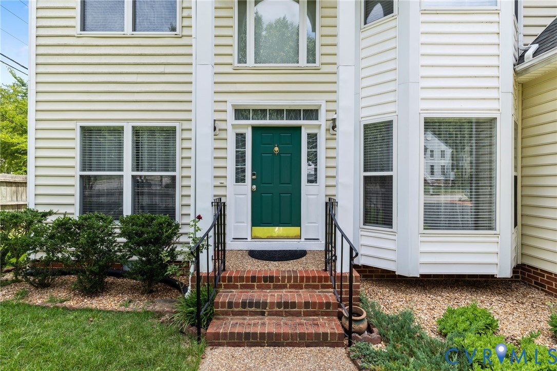 1642 Fairfield Green Road Henrico, VA 23238 - Photo 3 of 34
