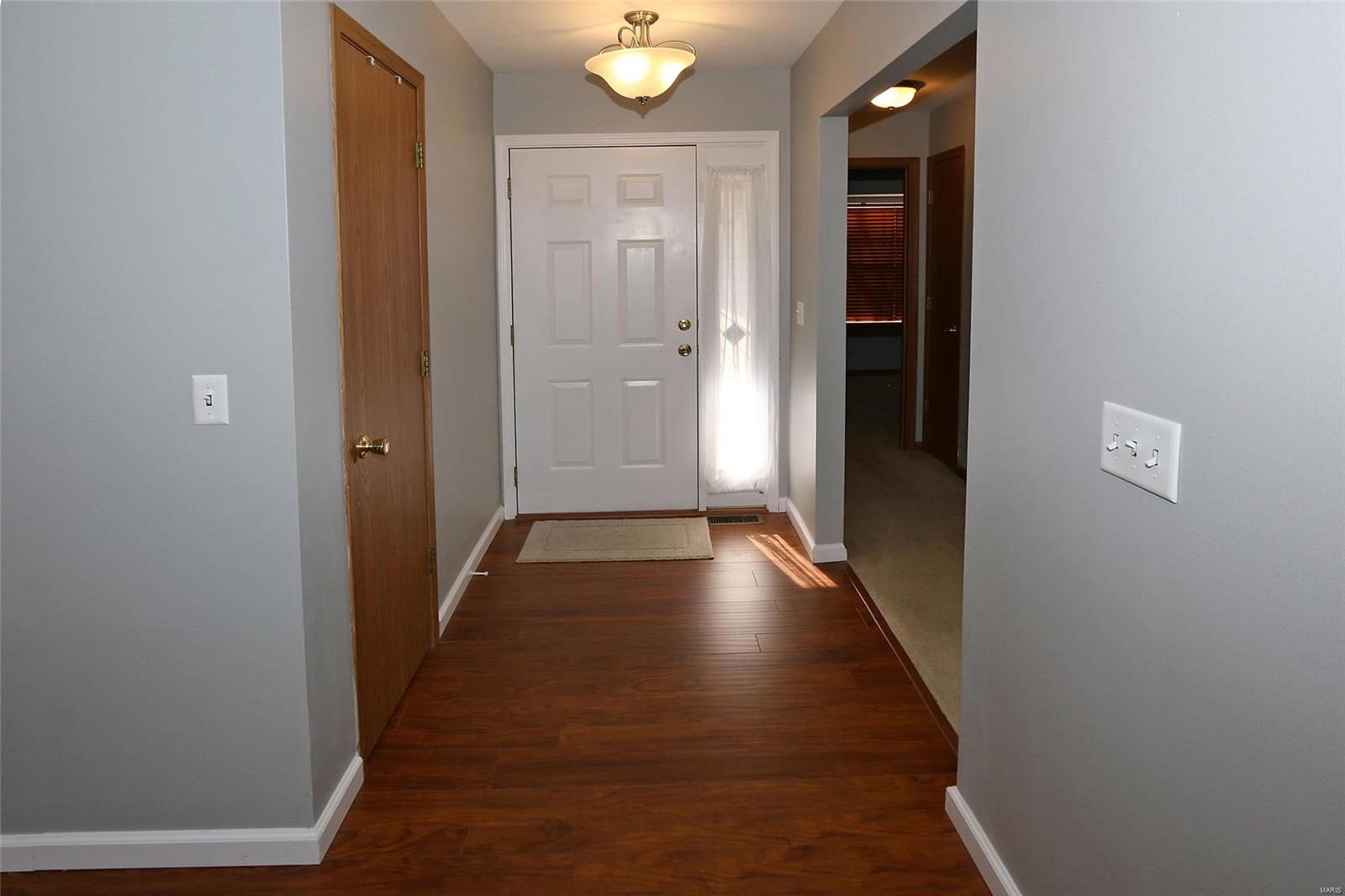 1848 Strawberry Ridge Drive Ballwin, MO 63021 - Photo 2 of 25 Gallery Image 2