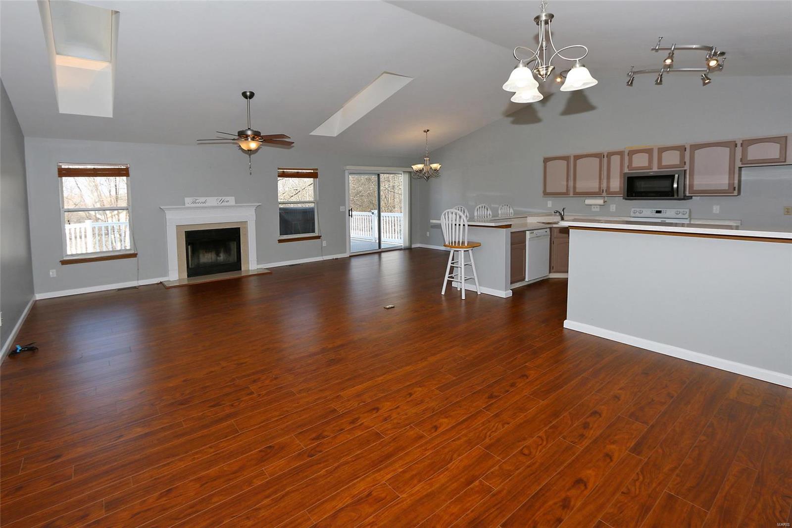 1848 Strawberry Ridge Drive Ballwin, MO 63021 - Photo 3 of 25 Gallery Image 3