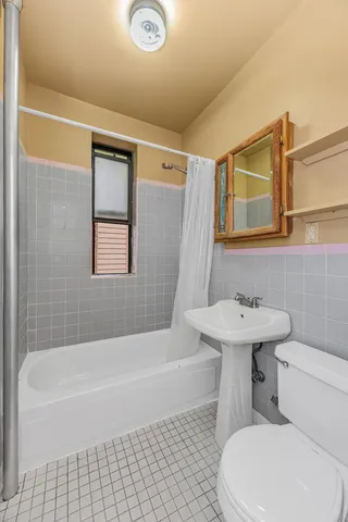 $90,000 | 3279-3281 Hull Avenue, Unit 10 | Norwood