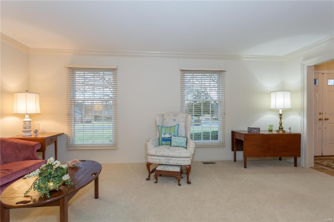 2319 Richborough Road Chesterfield, MO 63017 - Photo 10 of 52 Gallery Image 10