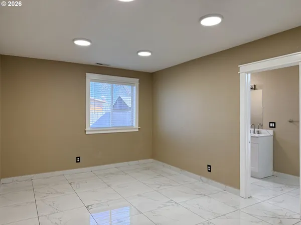 $324,999 | 1750 Northeast North Street, Hermiston, OR 97838