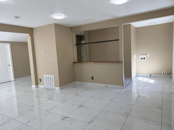 $324,999 | 1750 Northeast North Street, Hermiston, OR 97838