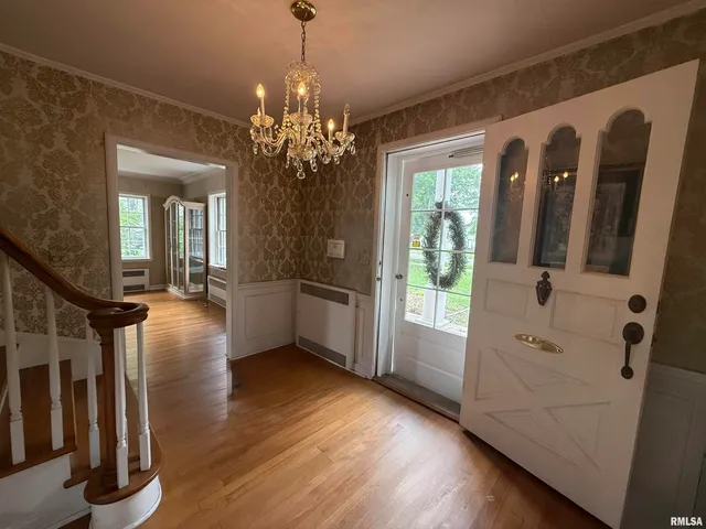 $279,900 | 215 3rd Street, Carmi, IL 62821