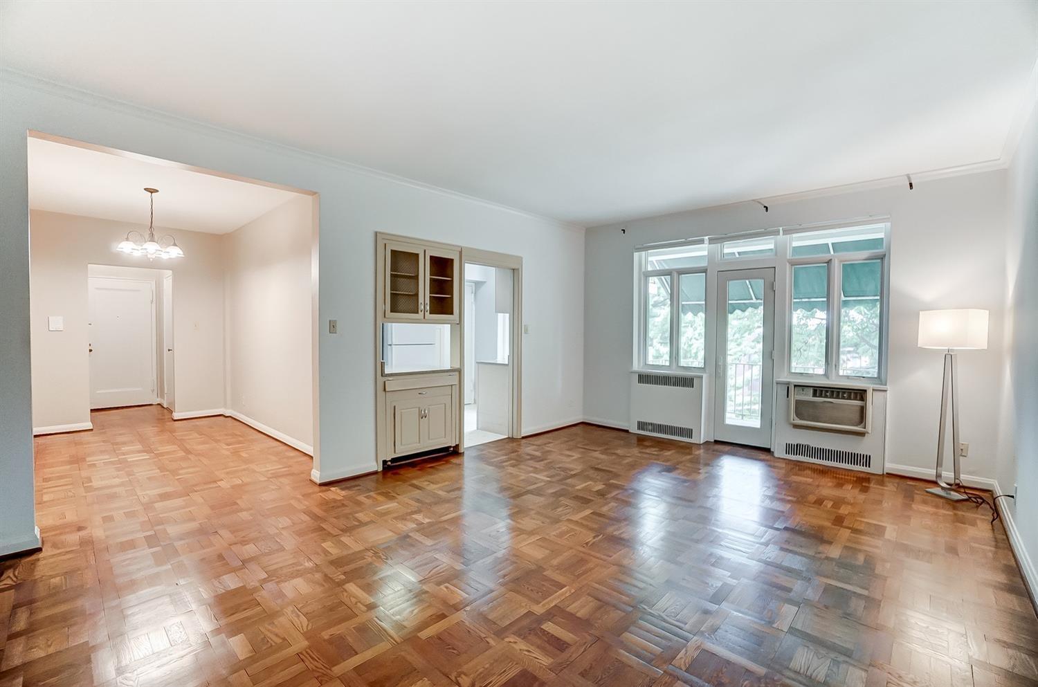 2376 Madison Road, Unit 51 Cincinnati, OH 45208 - Photo 15 of 47 Gallery Image 15
