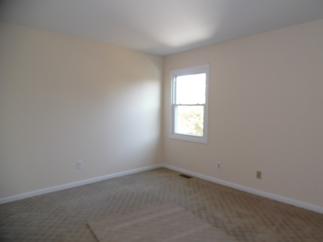 1002 West Main Street Cary, IL 60013 - Photo 14 of 21