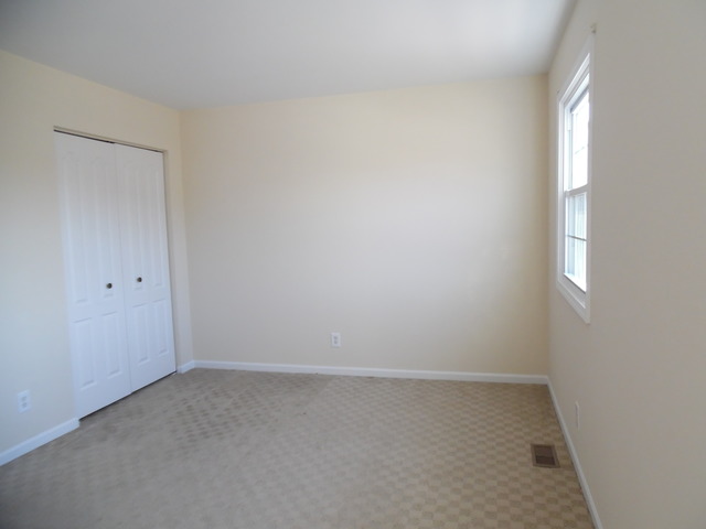1002 West Main Street Cary, IL 60013 - Photo 15 of 21