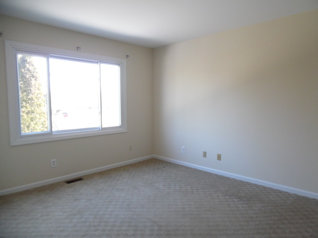 1002 West Main Street Cary, IL 60013 - Photo 16 of 21