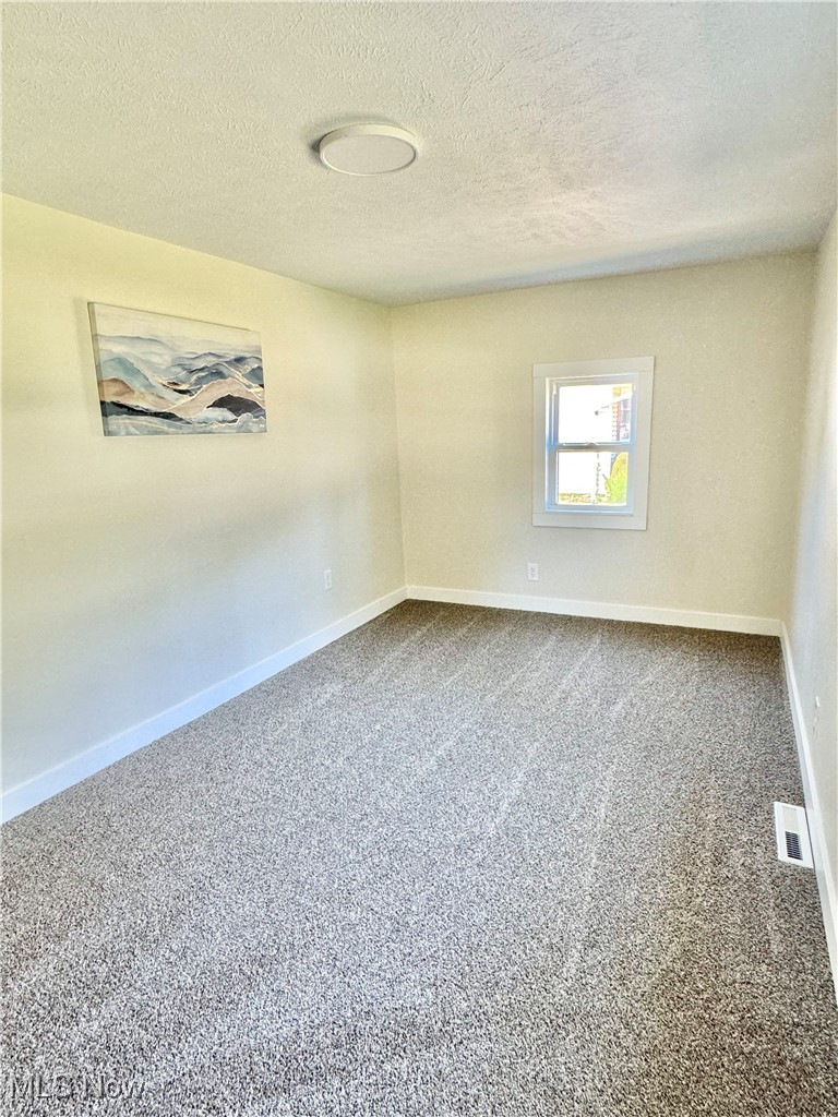 5816 Lake Road Mentor, OH 44060 - Photo 19 of 30 Gallery Image 19