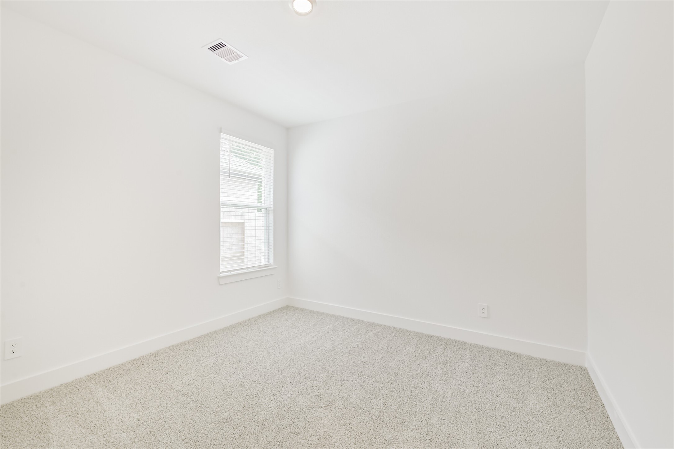 218 Springfield Terrace Drive Conroe, TX 77304 - Photo 21 of 39
