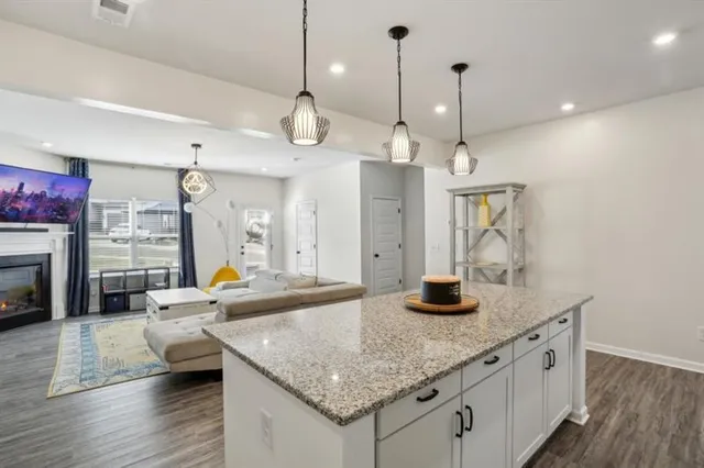 $2,450 | 375 Crider Court, Unit A, Woodstock, GA 30188