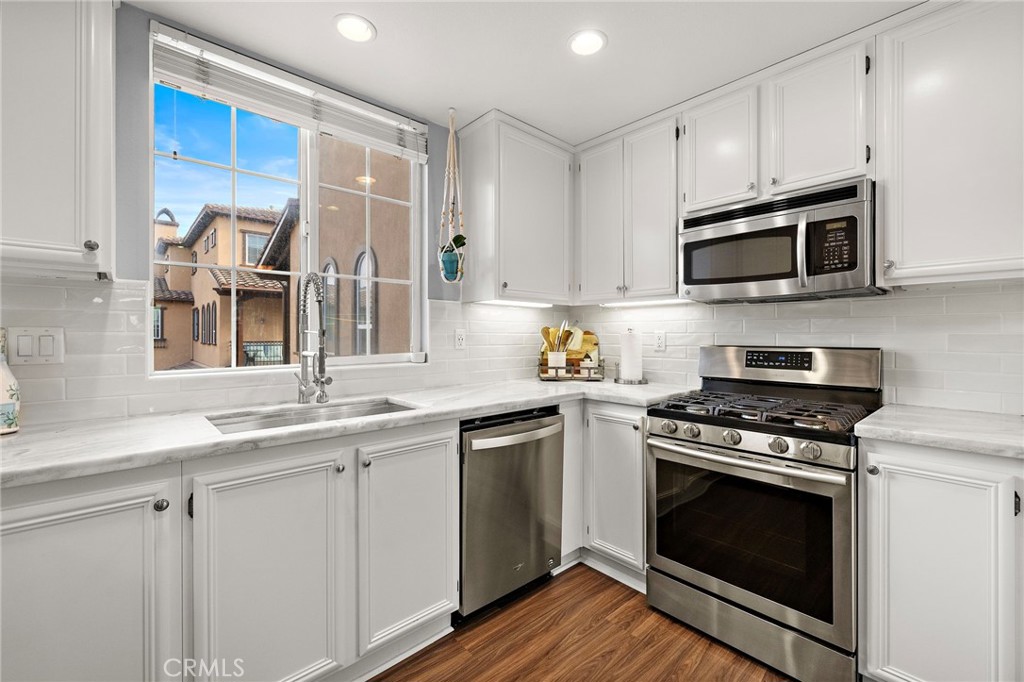 5 Dietes Court Ladera Ranch, CA 92694 - Photo 8 of 34