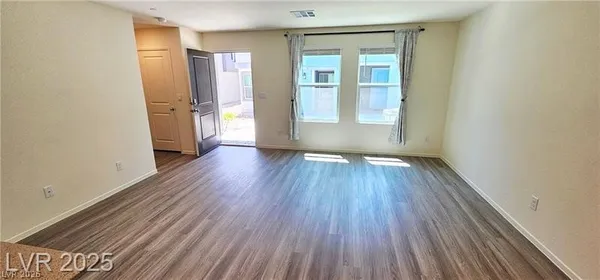 $2,075 | 9455 Calm Stream Avenue, Las Vegas, NV 89178