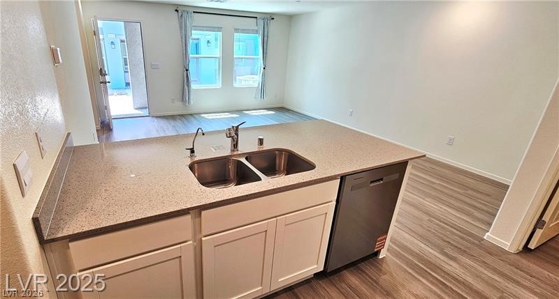 9455 Calm Stream Avenue Las Vegas, NV 89178 - Photo 8 of 31