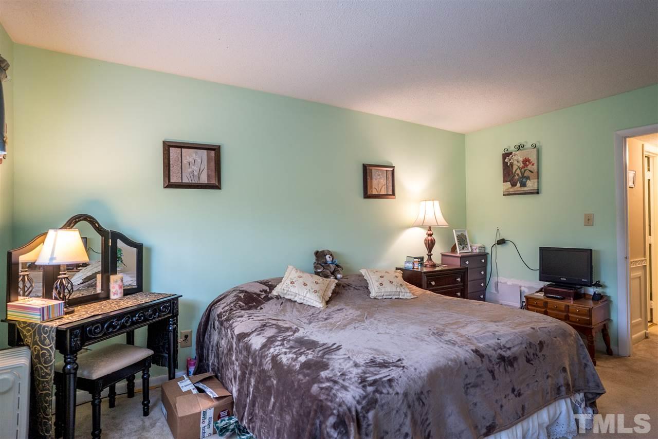 5084 Flint Ridge Place, Unit 5084 Raleigh, NC 27609 - Photo 17 of 20
