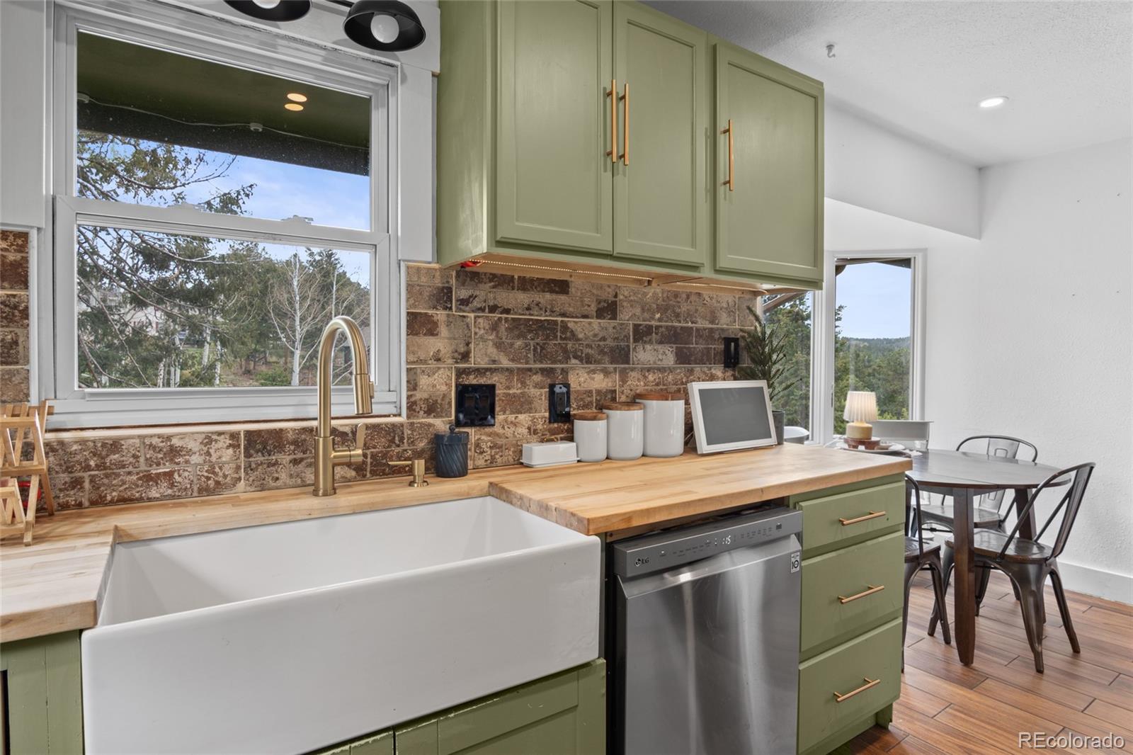 9759 Fallen Rock Road Conifer, CO 80433 - Photo 10 of 49