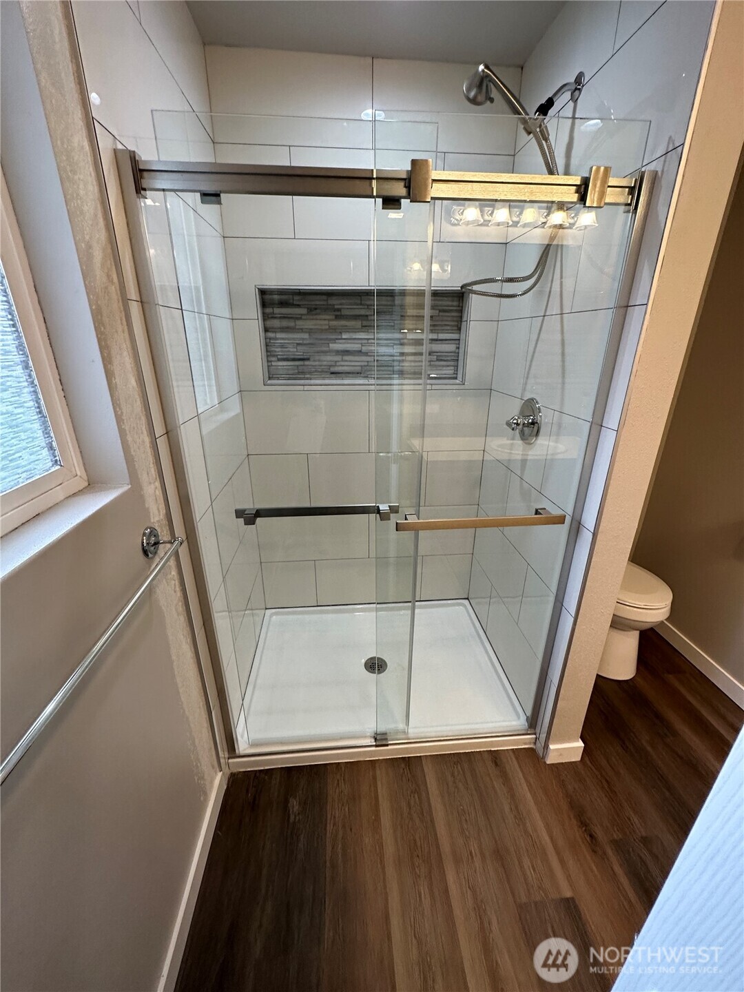 15630 Southeast 116th Street Renton, WA 98059 - Photo 7 of 8